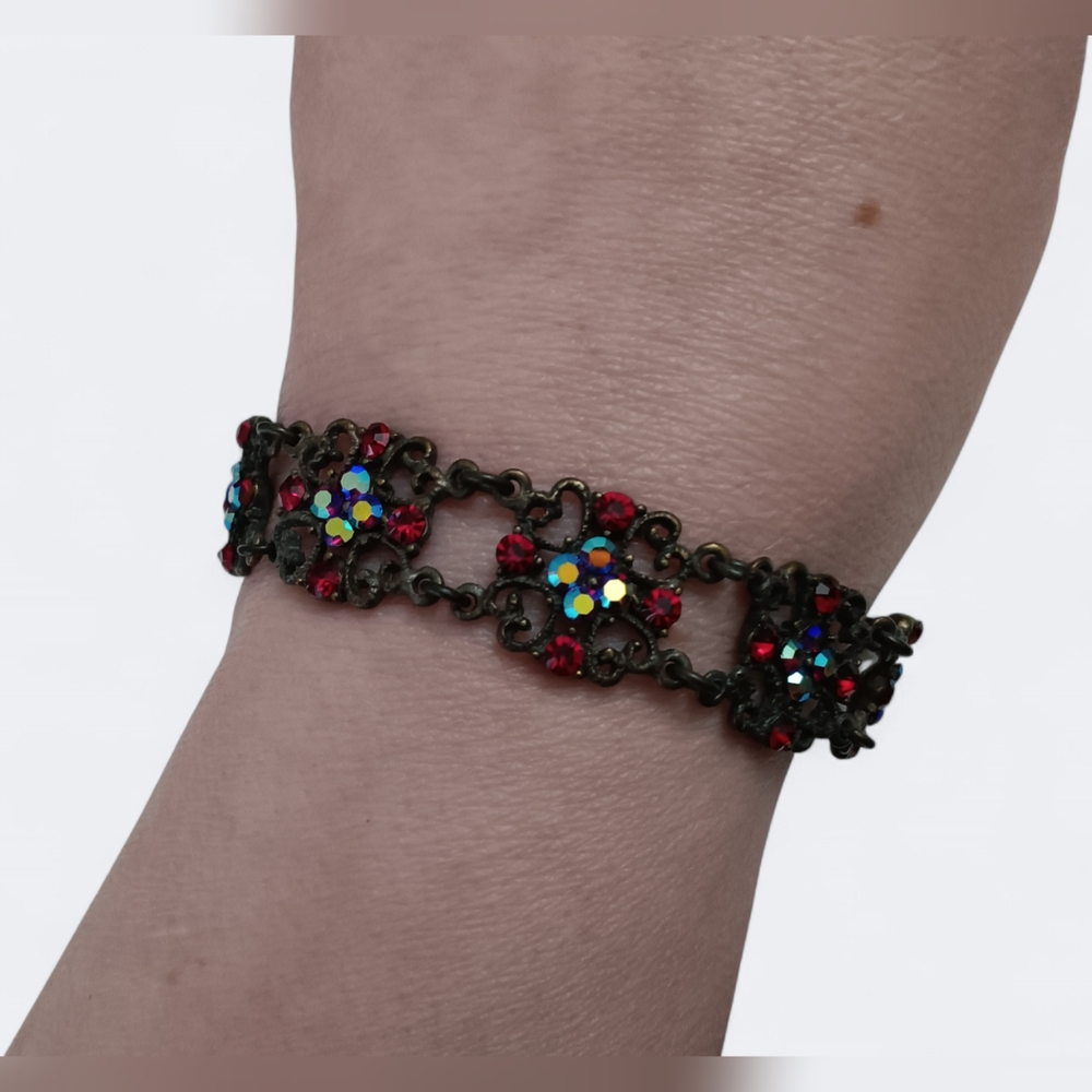 🌟3/$15 Antique Gold Heart Bracelet with Red and Blue Crystals